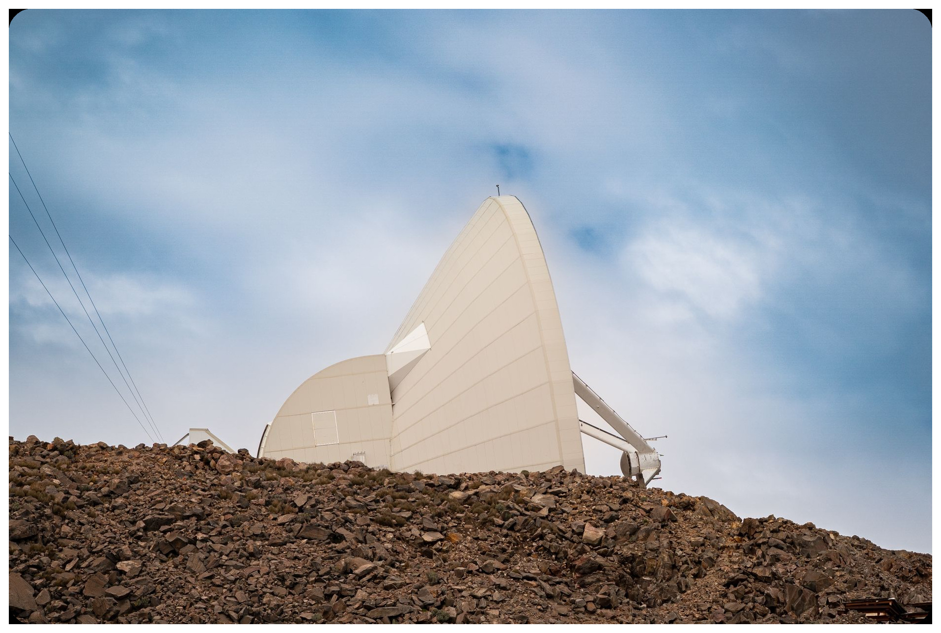 euclid space telescope spacecraft components solar panels mirror astronomical observatory equipment
